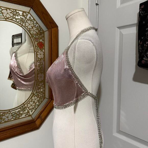NWT Hot & Delicious Pink & Silver Chainmail Mesh Cowl Neck Backless Halter Top M - Picture 3 of 6